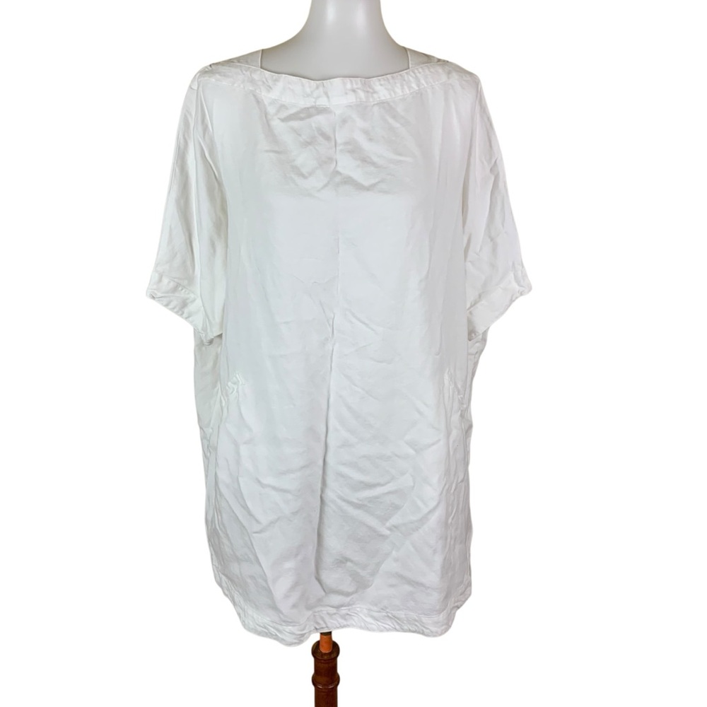 CAARA White Minimalist Dress Oversized Casual Clean Girl Chic Medium